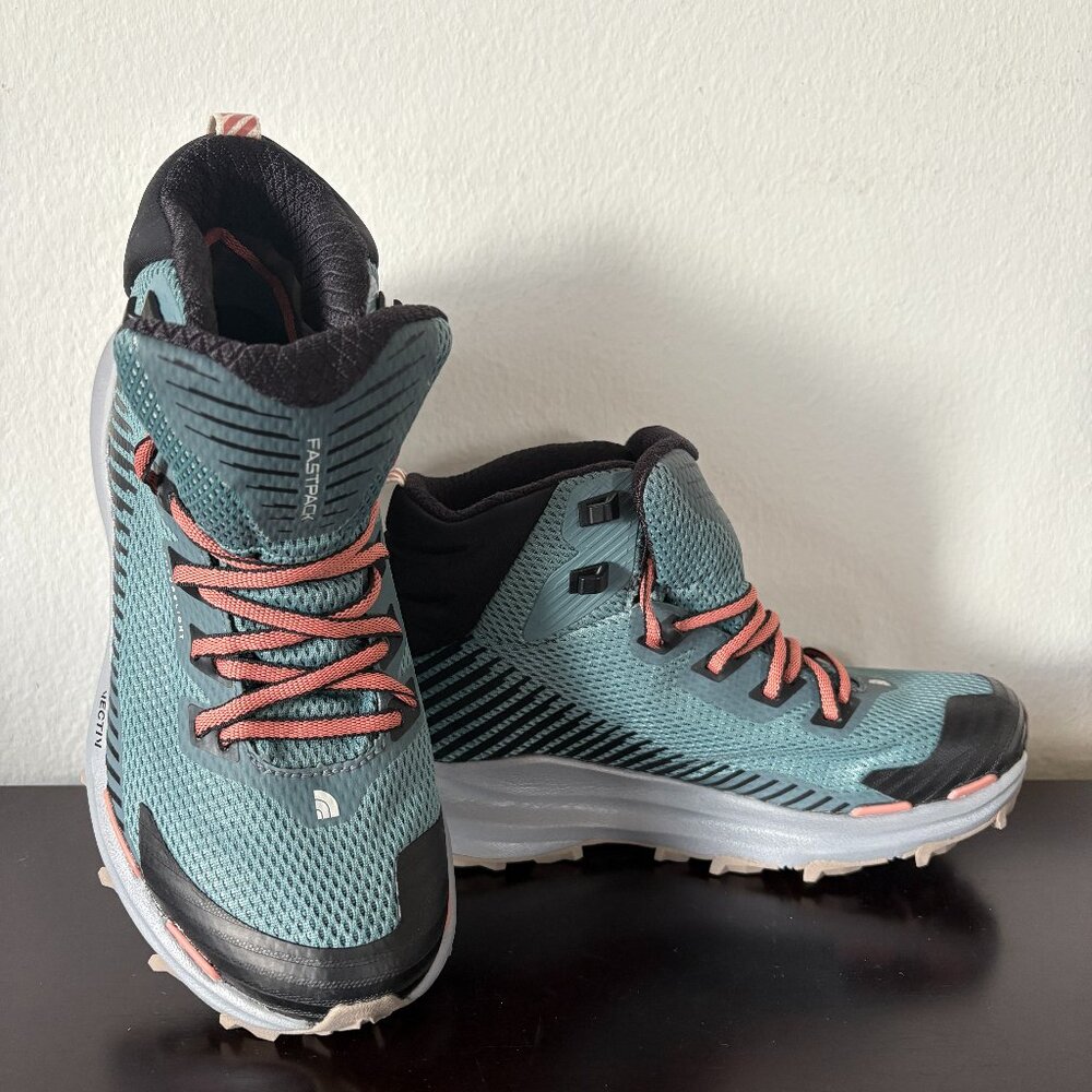 NWT North Face Women’s Hiking Boots 6.5